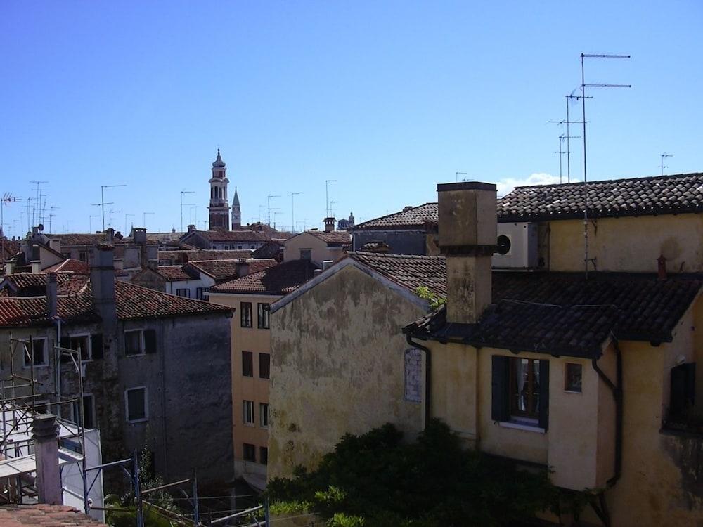 At A Palazzo Venezia