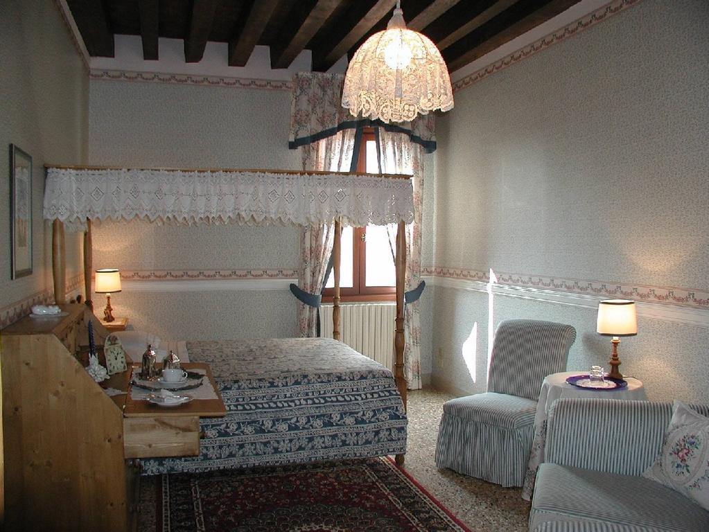At A Palazzo Bed & Breakfast Venezia
