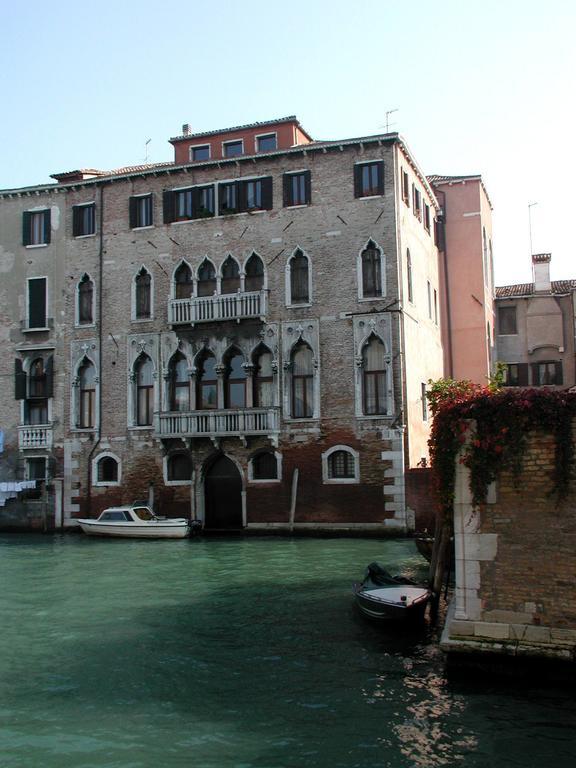 At A Palazzo Bed & Breakfast Venezia